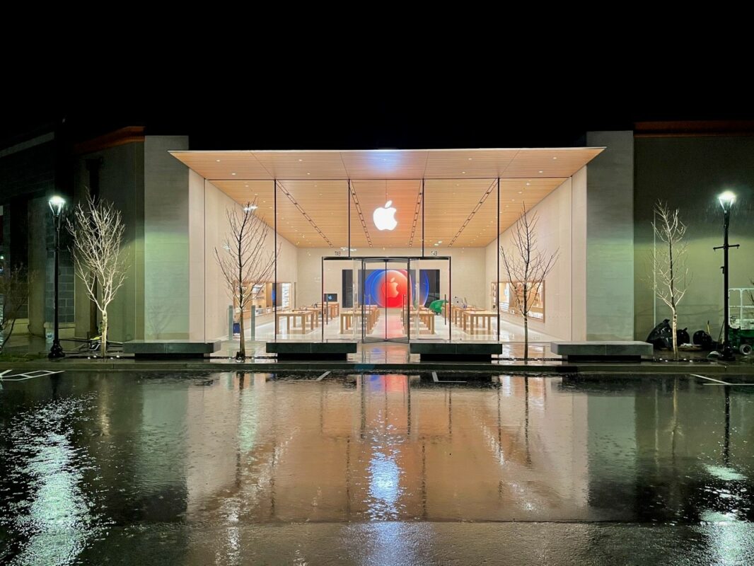 Apple Store - Hoar Construction